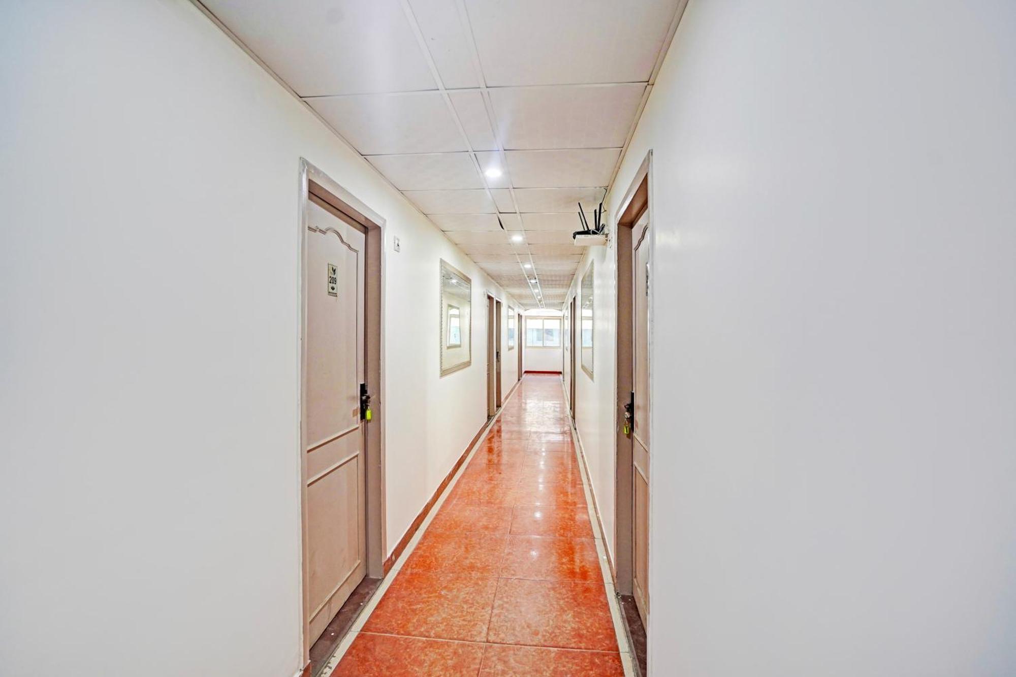Townhouse Oak Nirman Nagar Mansarovar Jaipur Exterior photo
