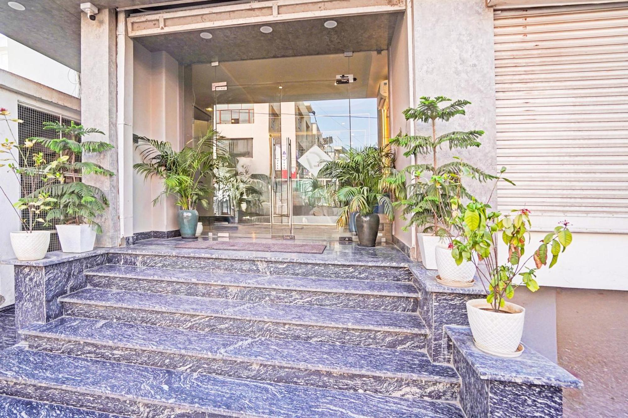 Townhouse Oak Nirman Nagar Mansarovar Jaipur Exterior photo